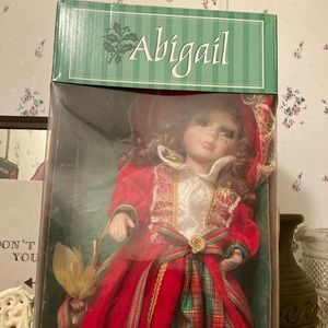 Vintage must buy doll. Still in original case. Over 70 years old!